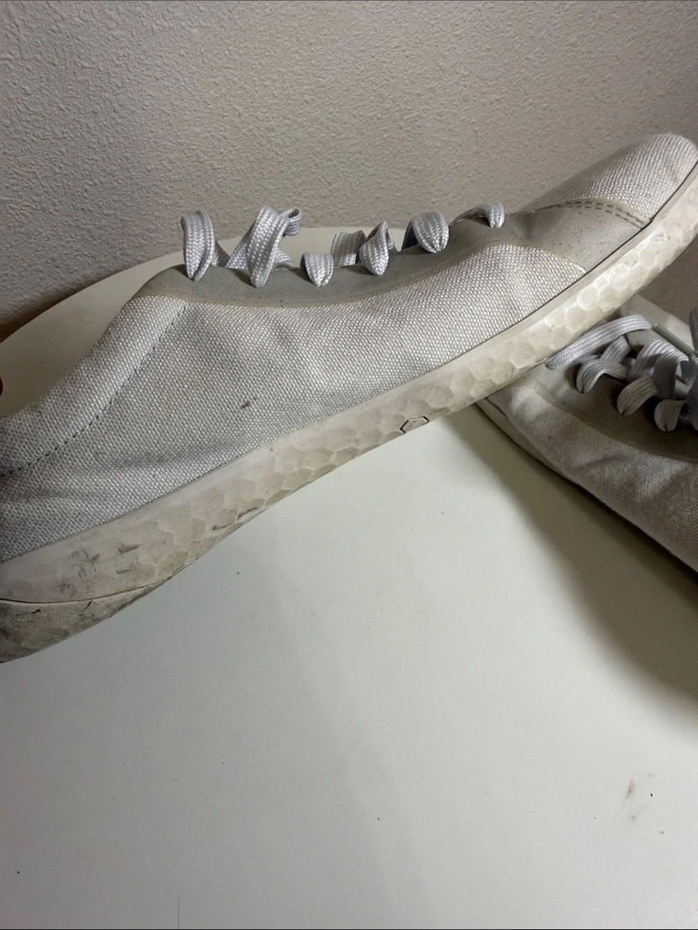 Vivo Barefoot Men's Off-White Canvas Minimalist Sneaker